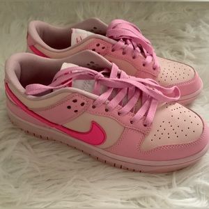 NIKE Triple Pink Barbie Low Dunks